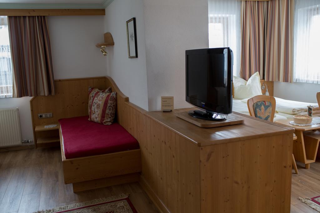Pension Sonnenheim Schönberg im Stubaital Exterior foto