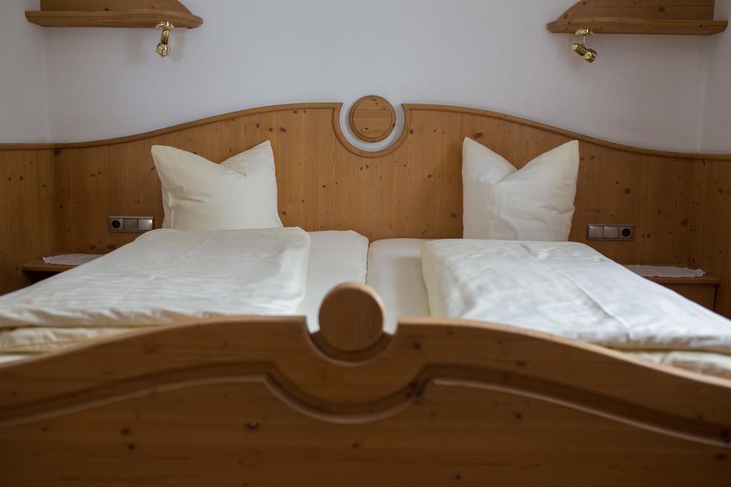 Pension Sonnenheim Schönberg im Stubaital Exterior foto
