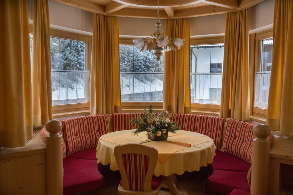 Pension Sonnenheim Schönberg im Stubaital Exterior foto
